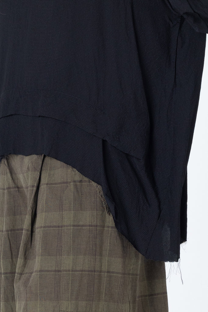 Scratch Sweater | Black Seersucker