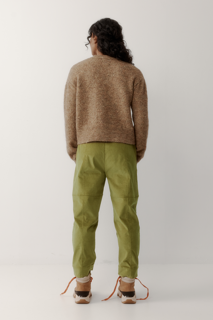 Elvis Cardi | Manuka