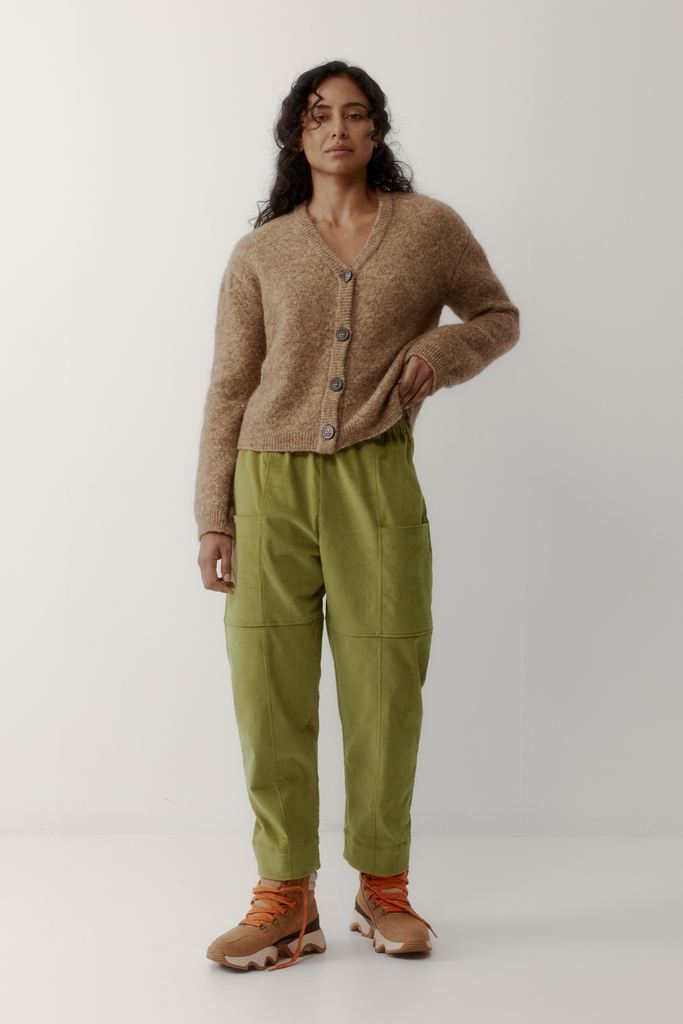 Elvis Cardi | Manuka