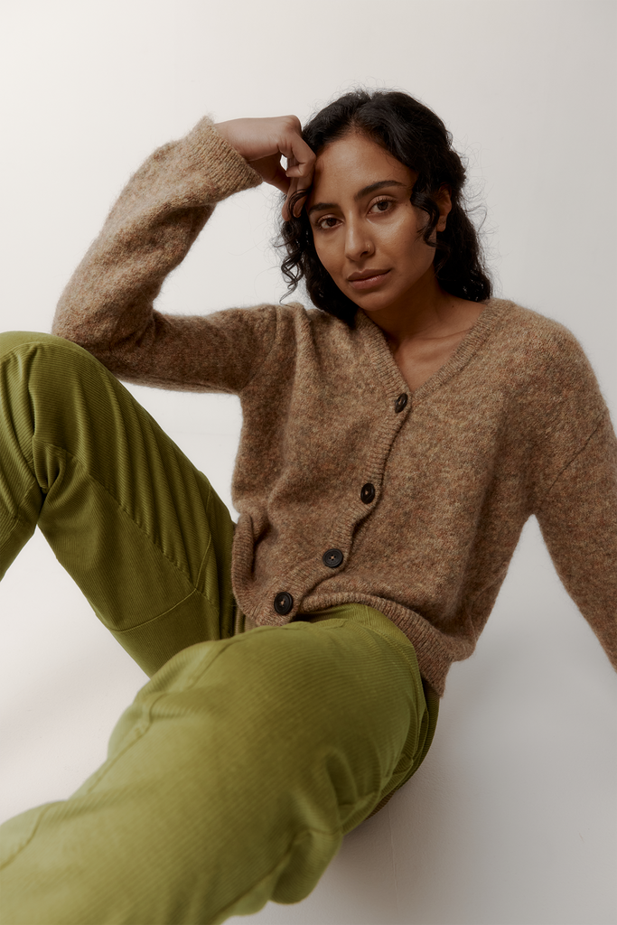 Elvis Cardi | Manuka