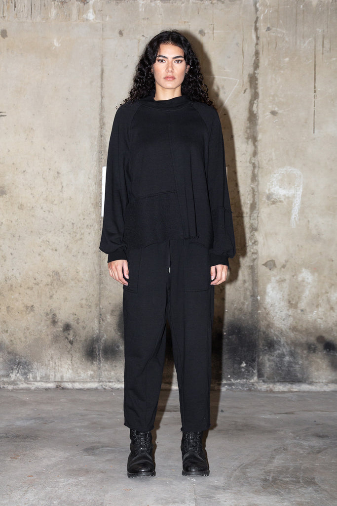 Trace Trackies | Black