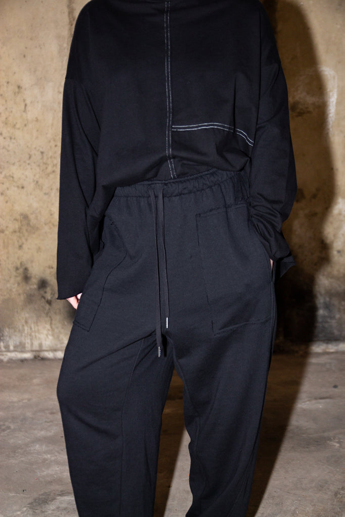 Trace Trackies | Black