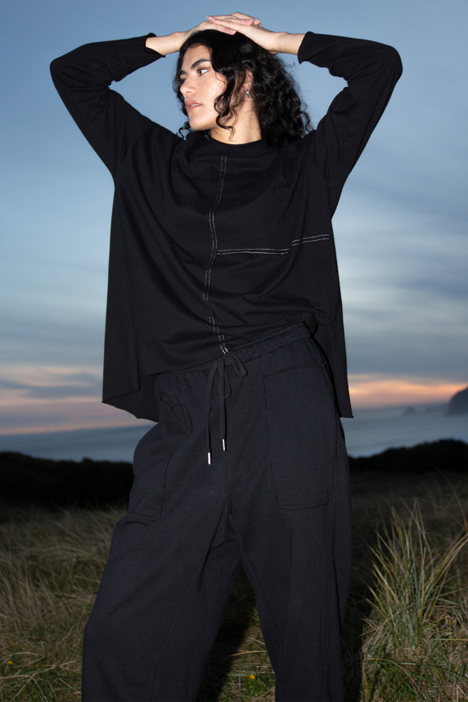 Trace Trackies | Black