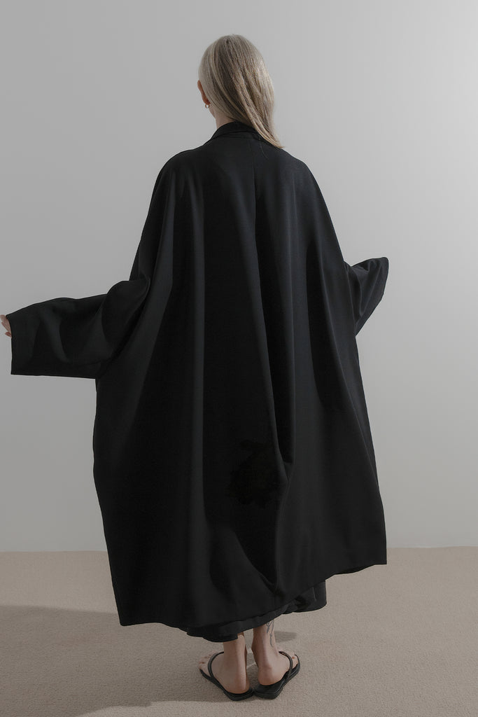 Throw Coat | Black