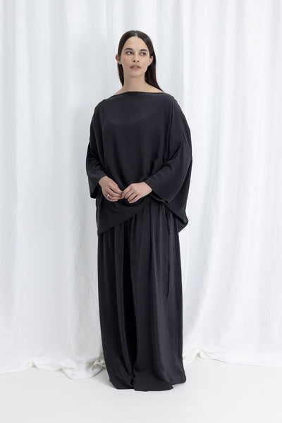 Level Top | Black