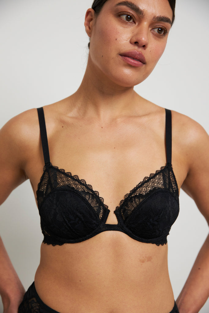 The Contour Bra | Black