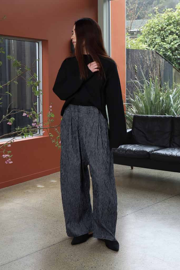 Ranman Top | Bumpy Black