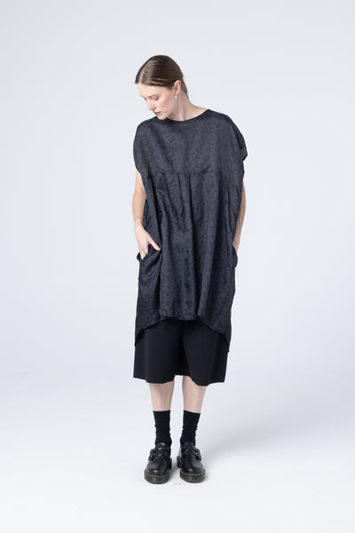 One Line Tunic | Black Paisley