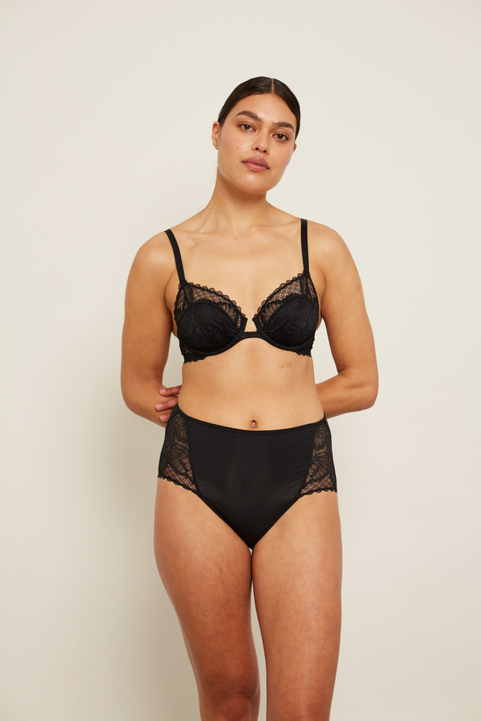 The Contour Bra | Black