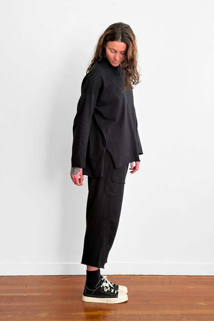 Growth Sweater | Black