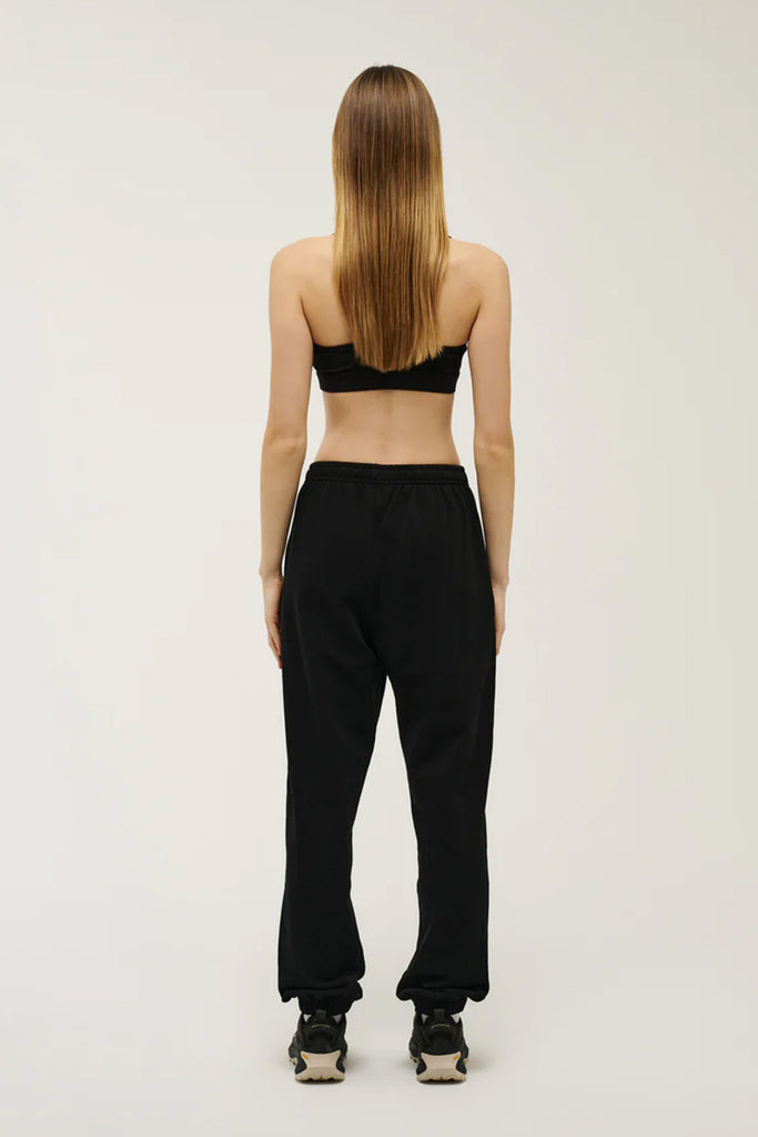 Qualify Trackpant | Black