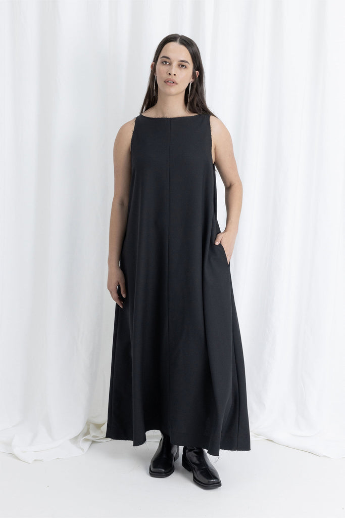Raw Edge Shift | Black
