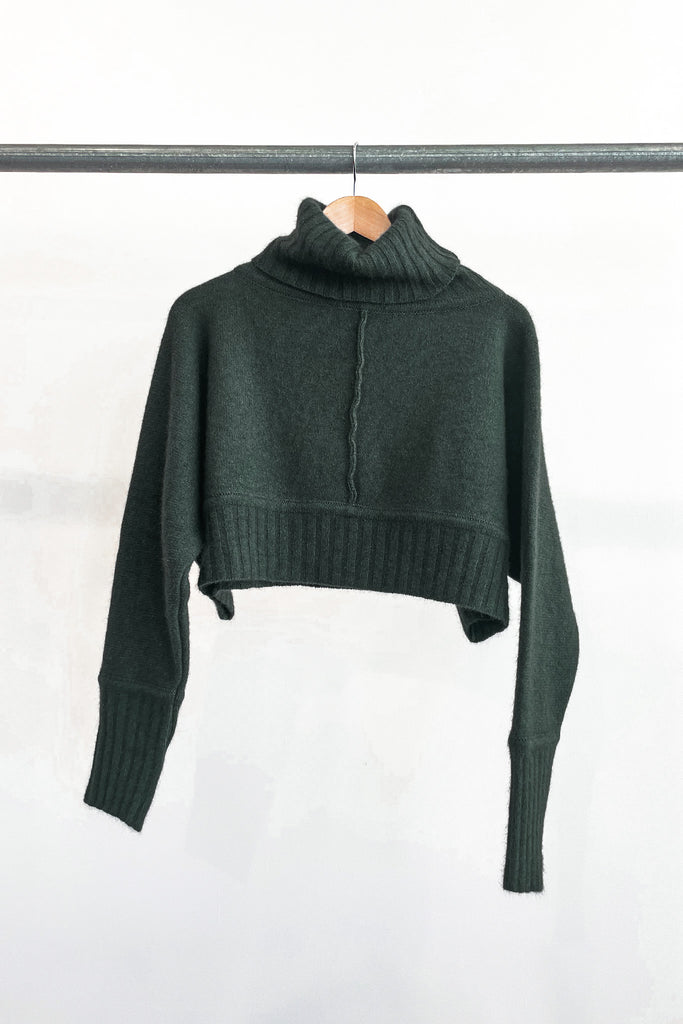U Turtle Crop Crop | Midnight