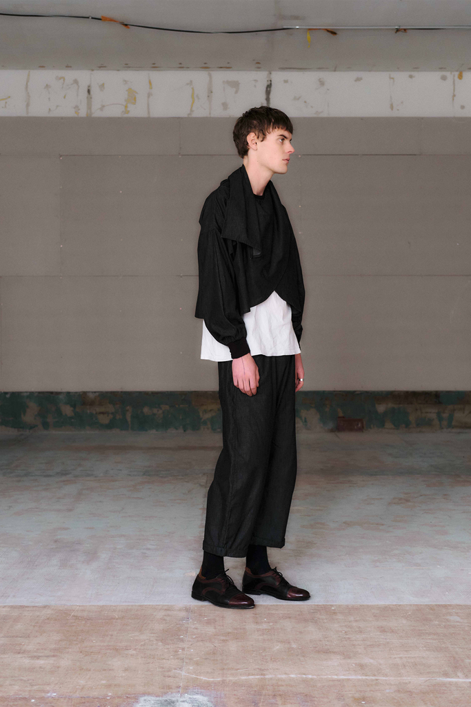 Awasu Top | Black