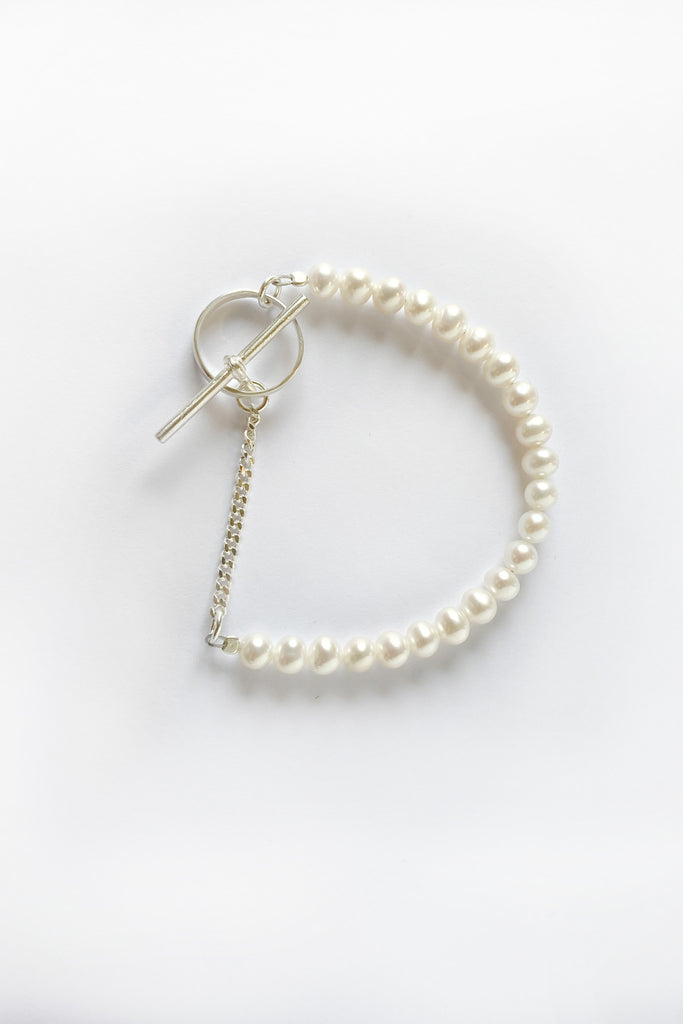 Cherish Bracelet | White Pearls